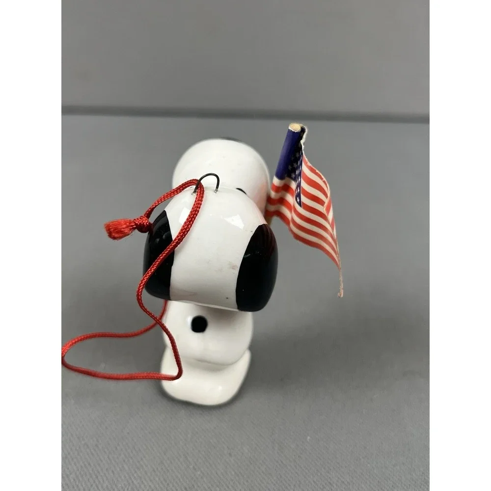 Vintage Peanuts Snoopy USA Flag Ceramic Ornament Patriotic Syndicate Christmas